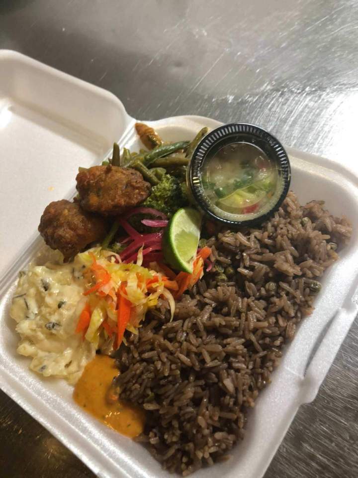 Service de livraison repas caribéen Martinique